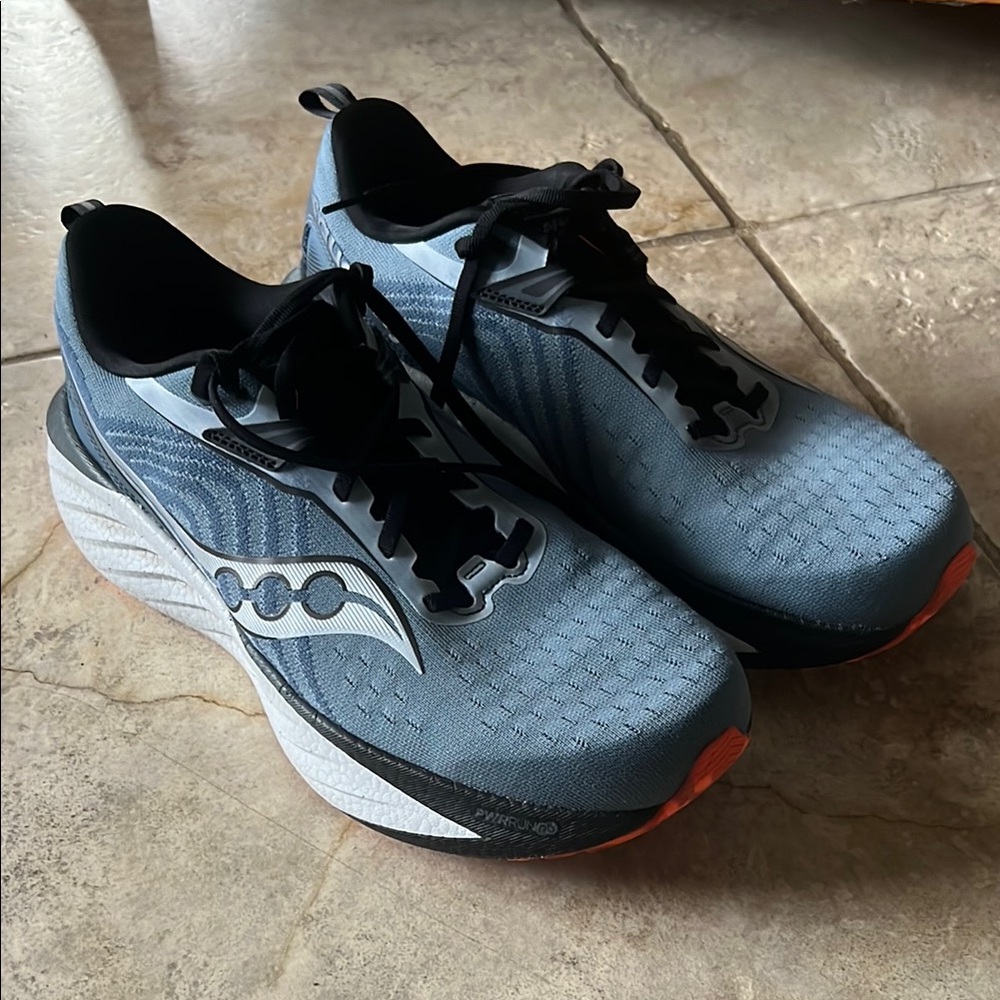 Men’s Saucony Triumph 22
